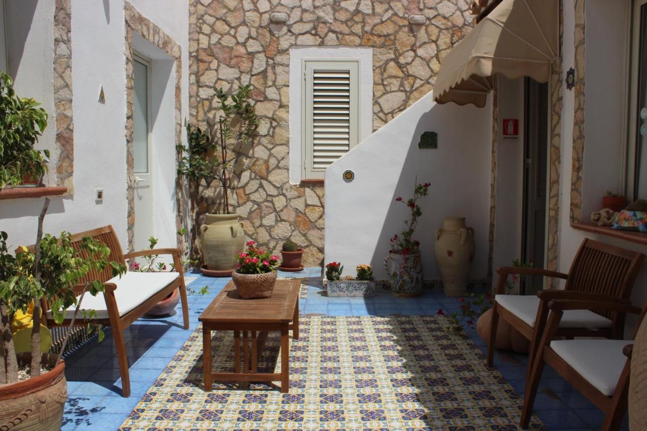 Hotel Macondo Lampedusa Exterior photo