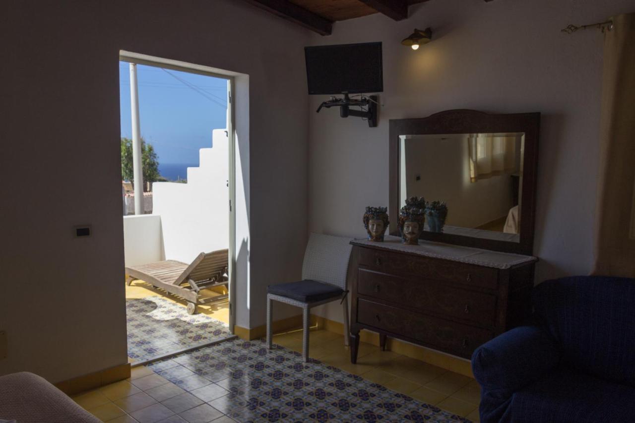 Hotel Macondo Lampedusa Exterior photo